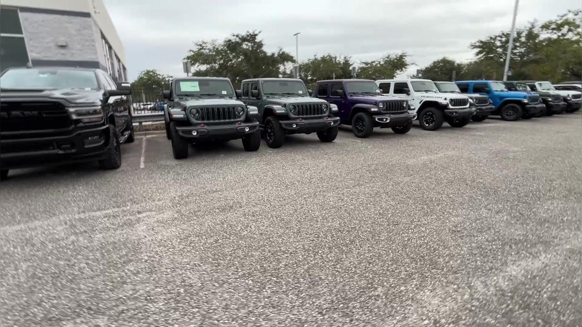 Ronnie's Lot Walk @AirportCDJR /// Joanis - 386.366.2227