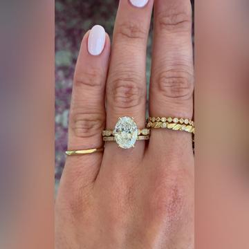 Cecily2.9ctOvalIvaYellow