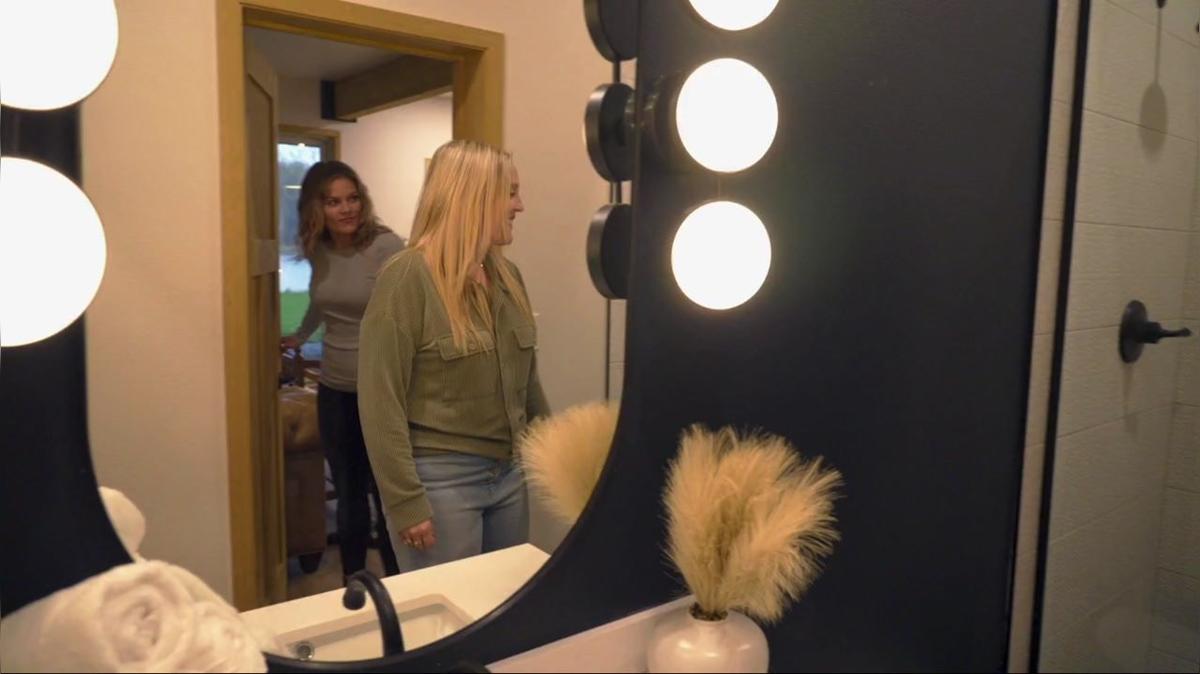 Bio Bidet - In with the Old S5 Ep8