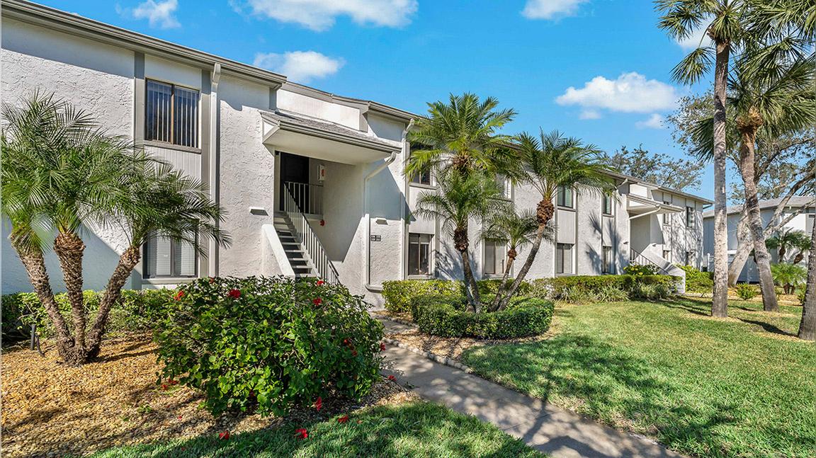 122 E Cypress Ct, Oldsmar, FL 34677
