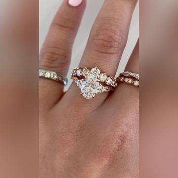 Odelia-2ctOval-14kRose-AnotinetteLarge