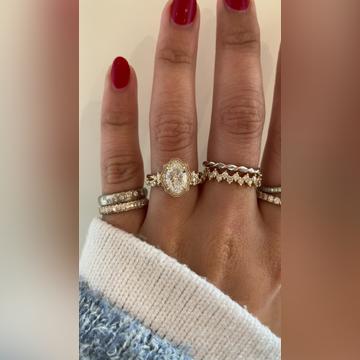 Evelina-1.7ctOval-14kYellow-Enya