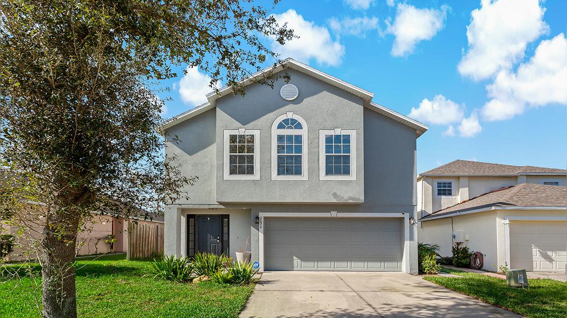 2676 Whispering Trails Dr., Winter Haven, FL 33884