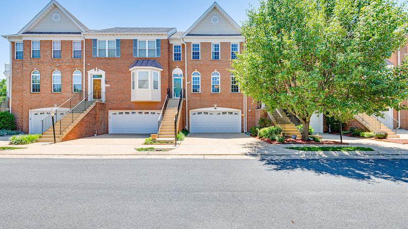 43789 Steinbeck Square, Ashburn, VA 20147