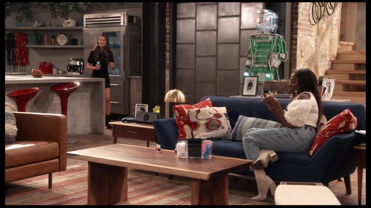 CW4K_iCarly_S2E5.mp4
