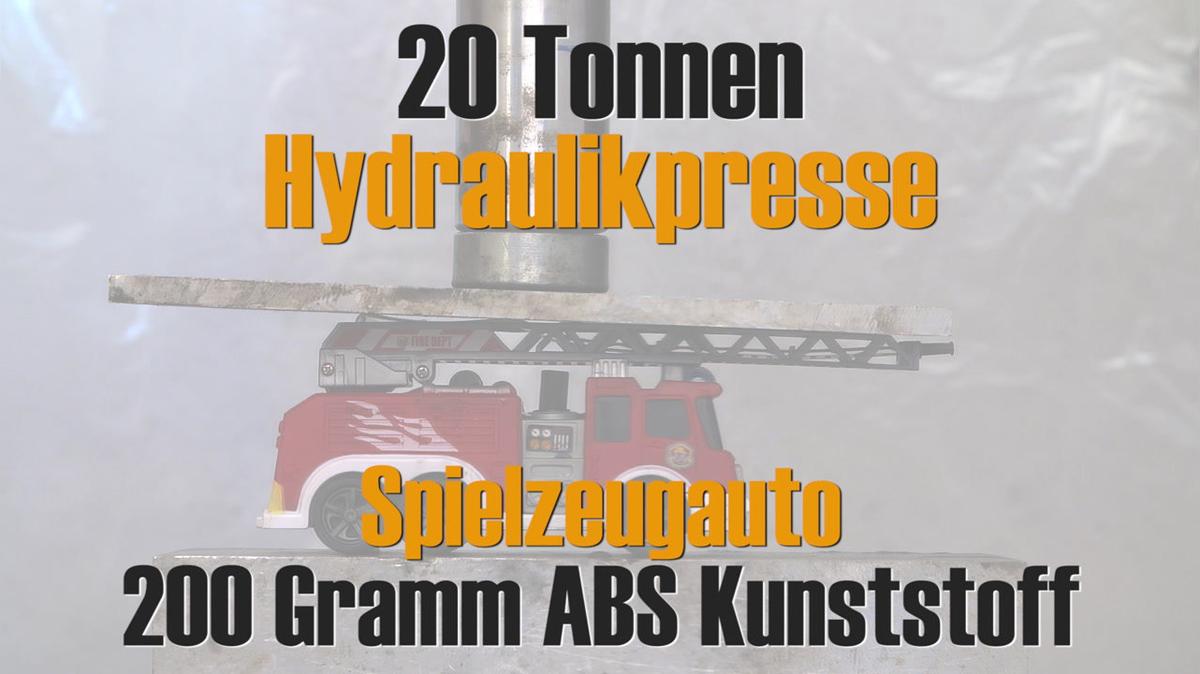 Hydraulikpresse vs. Spielzeugauto