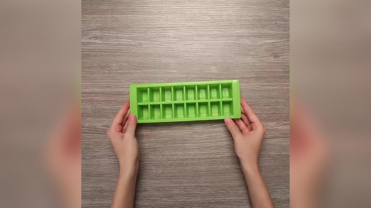 Hack fürs Zahnen Eisschnuller aus Muttermilch