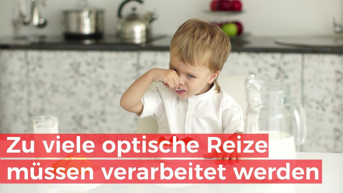 Warum Kinder so oft Gläser versehentlich umstoßen