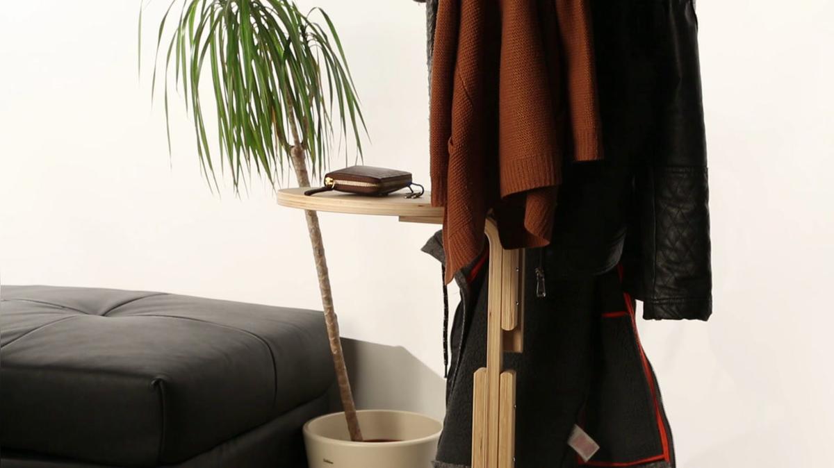 Ikea Hack: Die FROSTA-Hocker-Garderobe