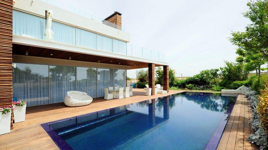 Extraordinary Modern Seafront Villa in Israel