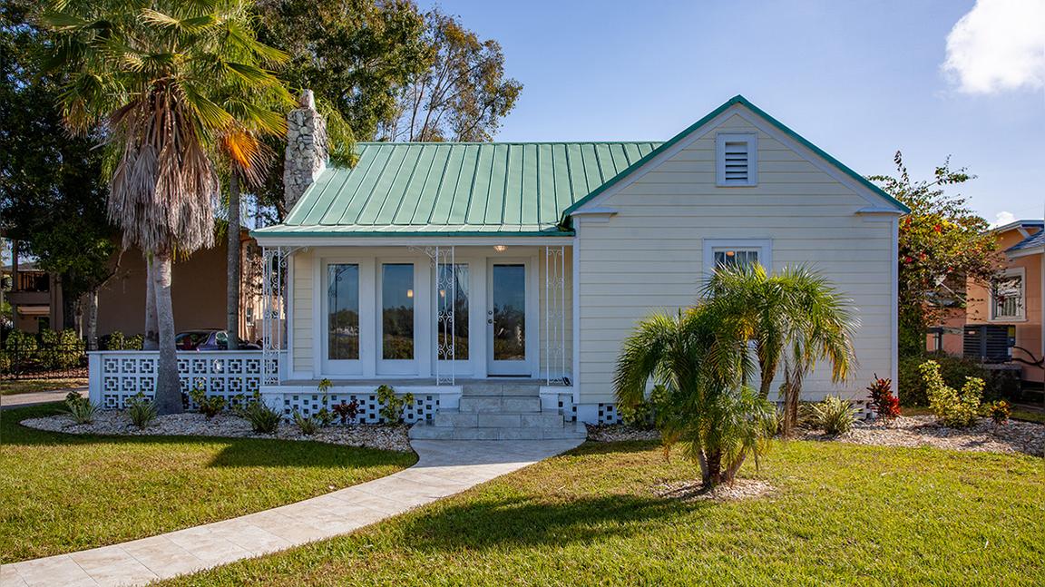 109 S. Spring St., Tarpon Springs, Fl 33689