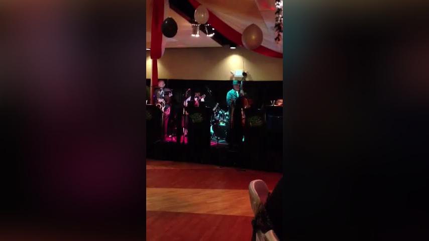 Roaring 20&#39;s Band.mp4
