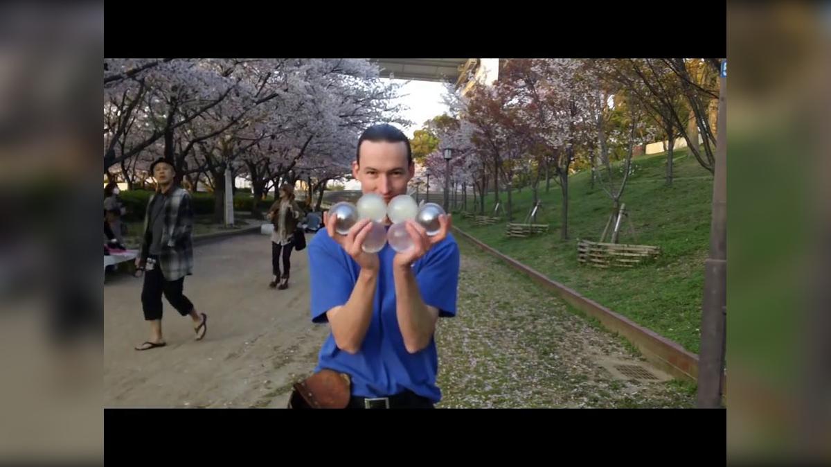 Contact Juggler K.T..mp4