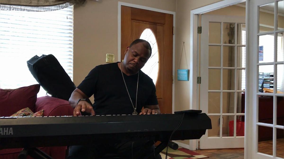 Pianist D.M.