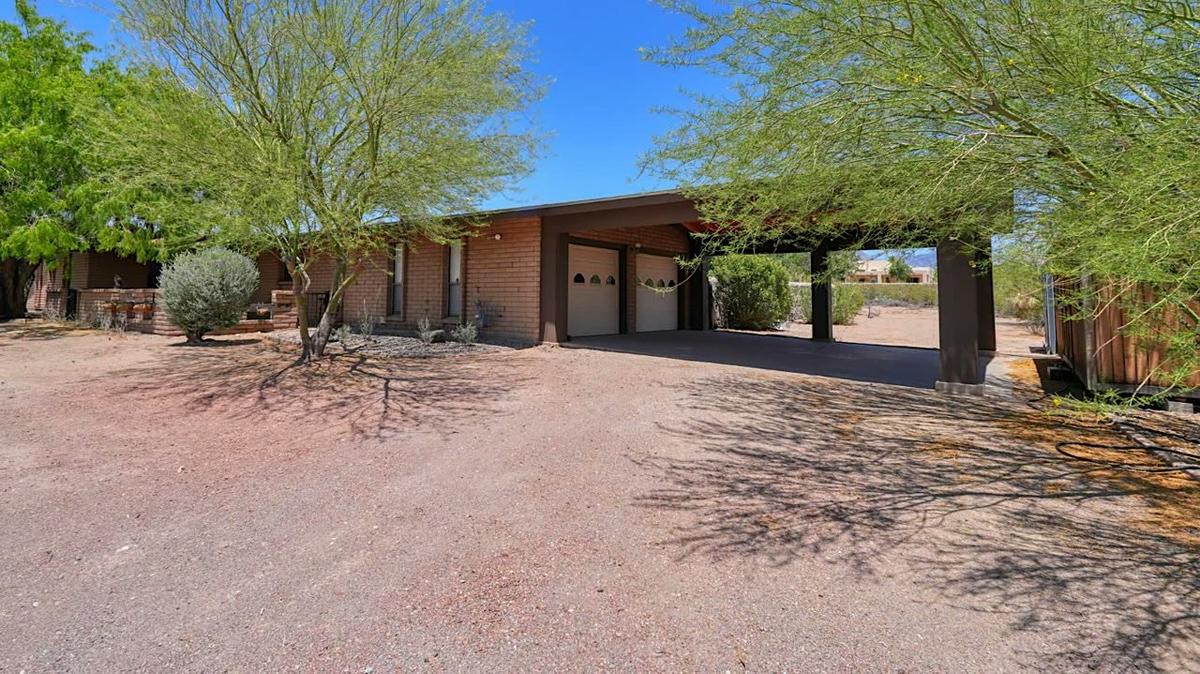 4835 Senita Drive, Las Cruces, NM 88011.