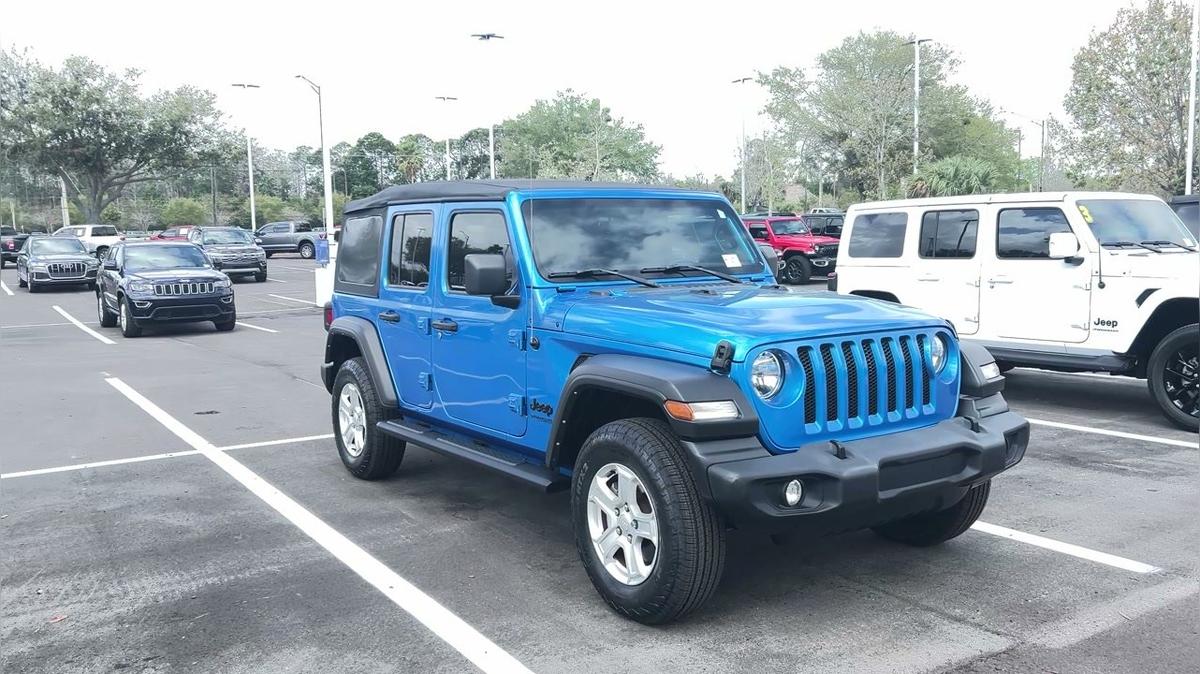 Dorina's Jeep lot video by Walter/ Airport CDJ 407-541-6200