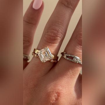 Malone-2.75ctAsscher-14kYellow-Lusia