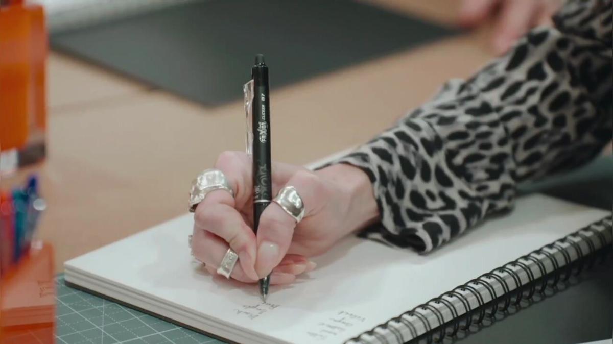 Visual#1 Aired Project Runway Pilot S21 E1