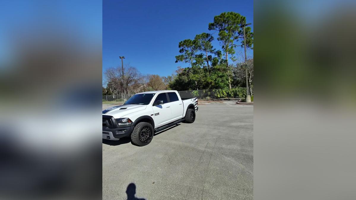 video-2913_singular_display