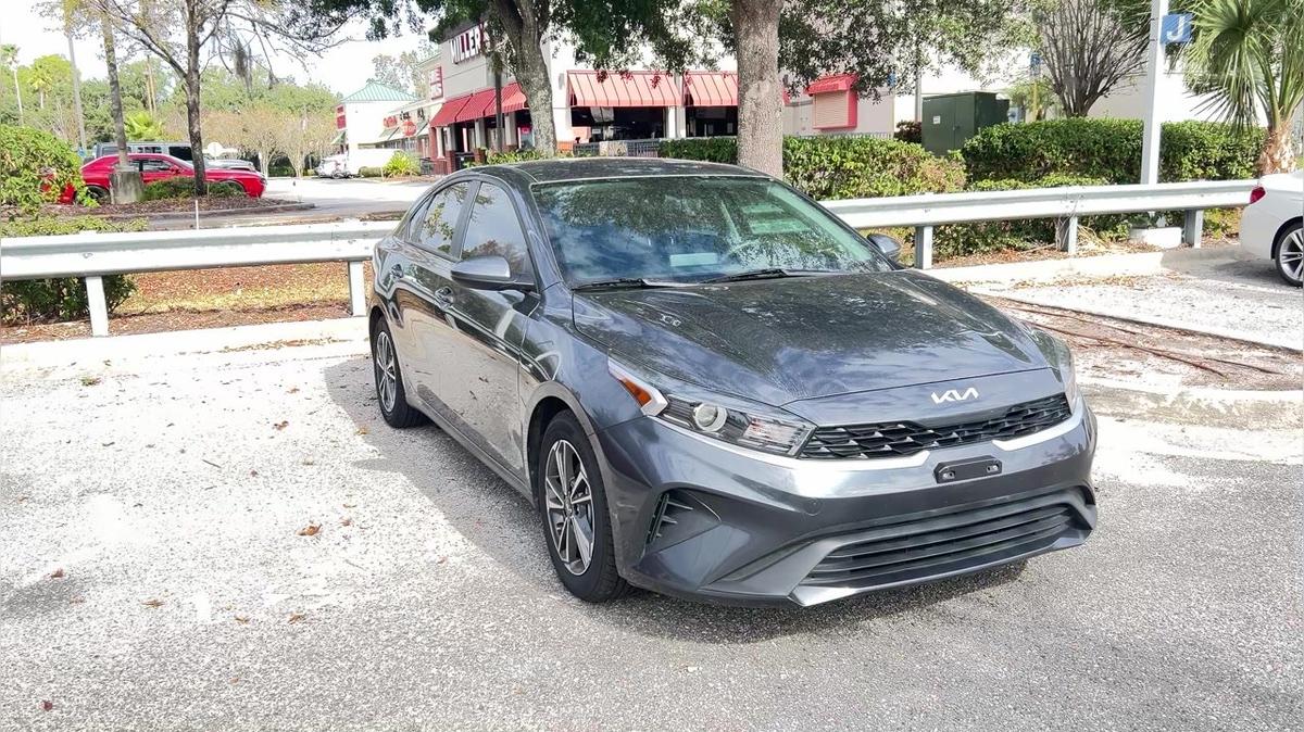 Elizabeth's Kia Forte video by Walter / Airport CDJ 407-541-6200