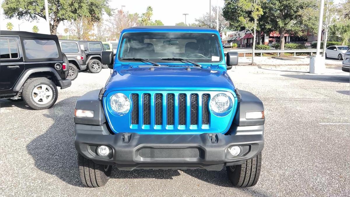 Alicia's Jeep Wrangler Sport S video by Walter / Airport CDJ 914-434-8908