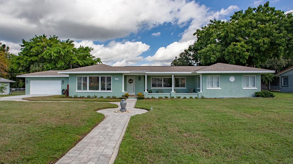 307 Somerset Ave., Sarasota, FL 34243