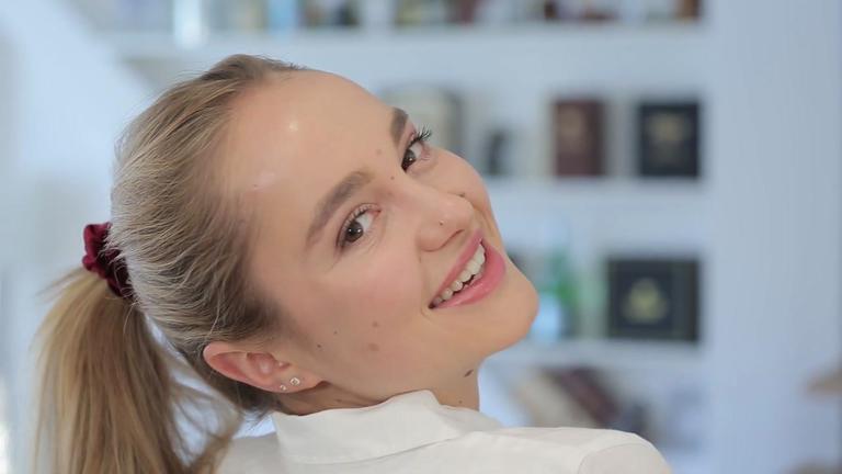 Scrunchie High Ponytail: Trendiger 90&#39;s Style in 1 Minute