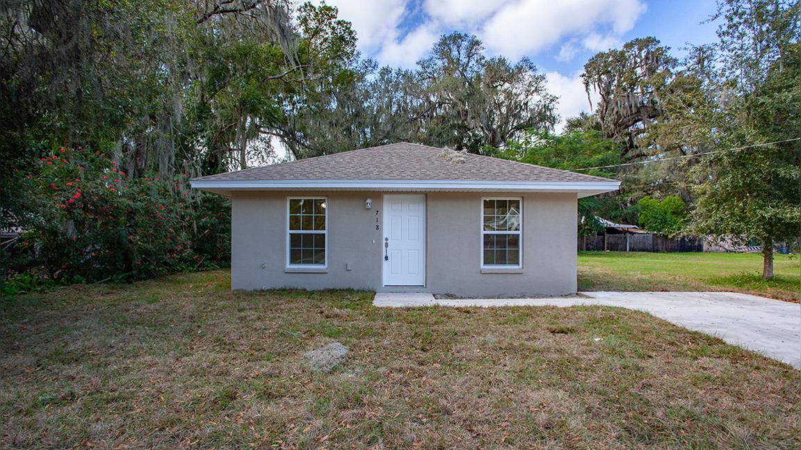 718 S. Walnut Ave., Fort Meade, FL 33841