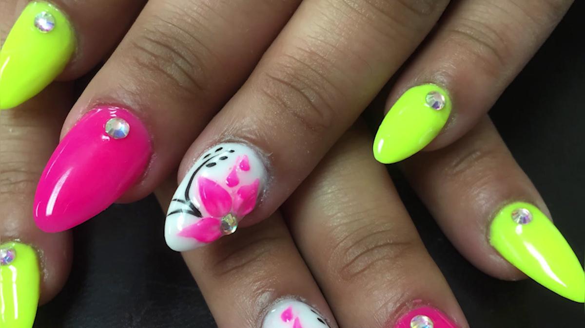 Nail Salon in Houston TX, Vi Nails