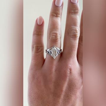 SkylaSapphire-1.5ctMarq-Plat-Swan-37968