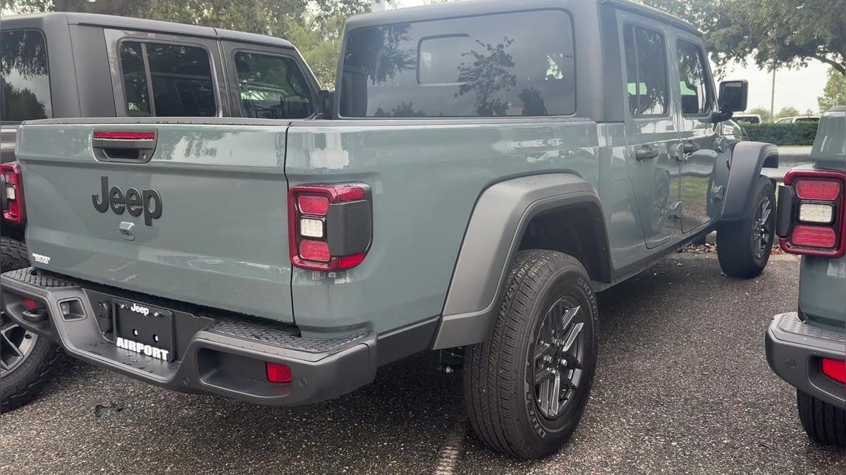 2025 Jeep Gladiator Sport S