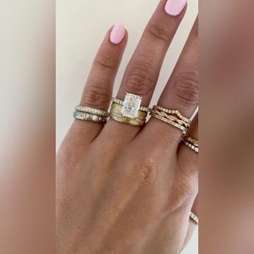 Kiara-3ctRadiant-14kYellow-Nixxon-SingleProngs