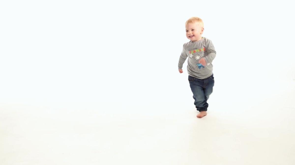 Babymythos - Ein Kleinkind muss mit einem Jahr laufen können!
