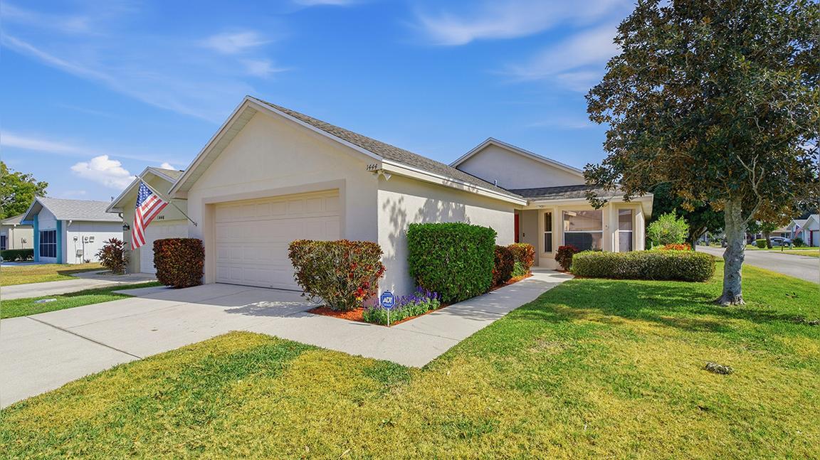 1444 Kingfish Ln, Winter Haven, FL 33884