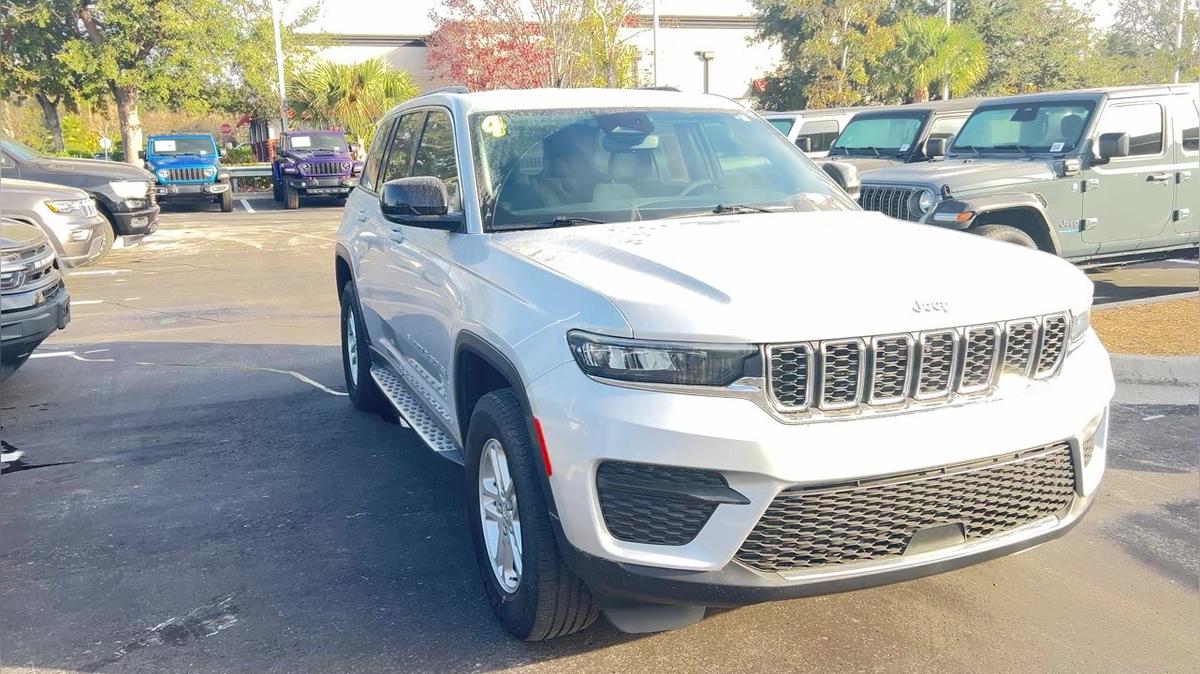 Steven's Grand Cherokee video by Walter/ Airport CDJ  407-541-6200