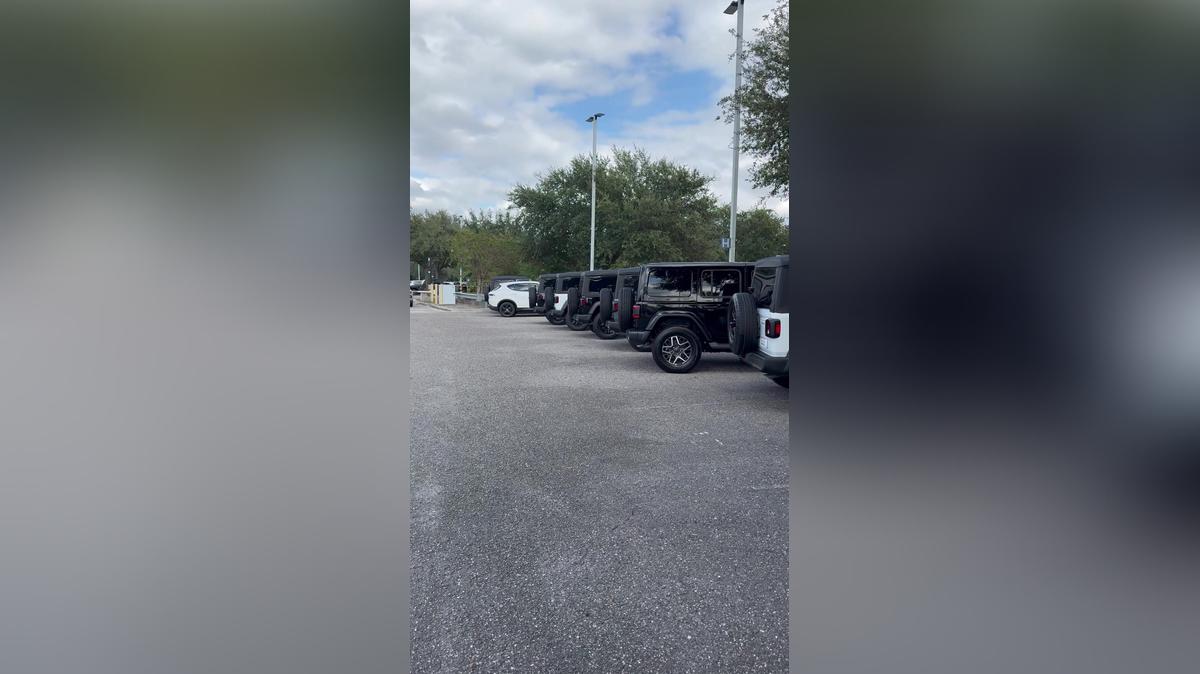 Dan's video 2025 Wrangler 2 Doors by Carla @ Airport CDJR