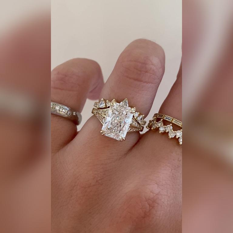 Mariposa-3ctRadiant-14kYellow-Livy