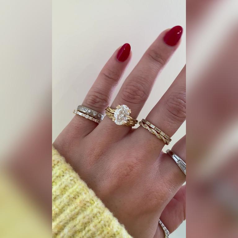 Vesa-2.5ctOval-14kYellow-Elo