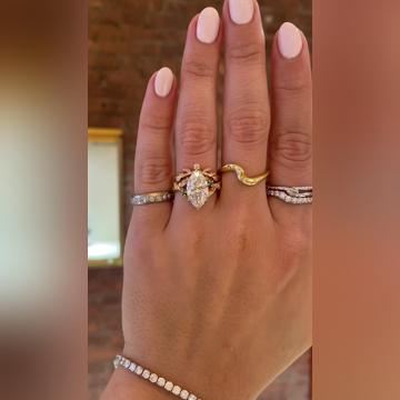 Astrid-3ctMarquise-14kYellow-Adelina