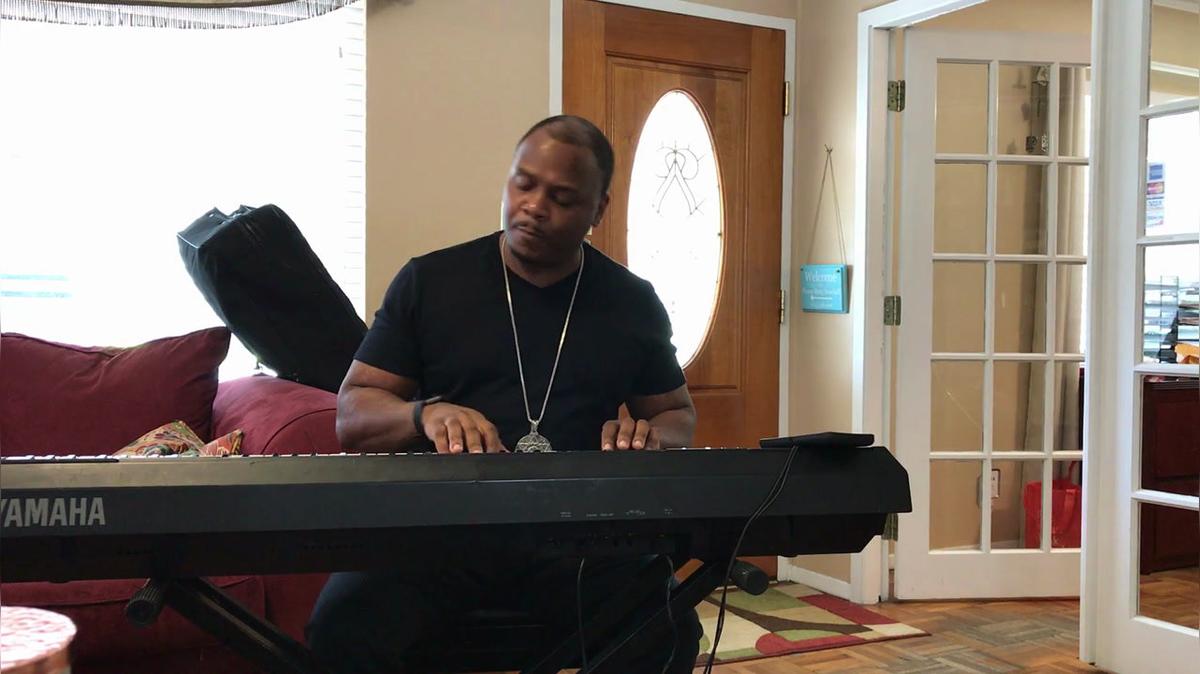 Pianist D.M.