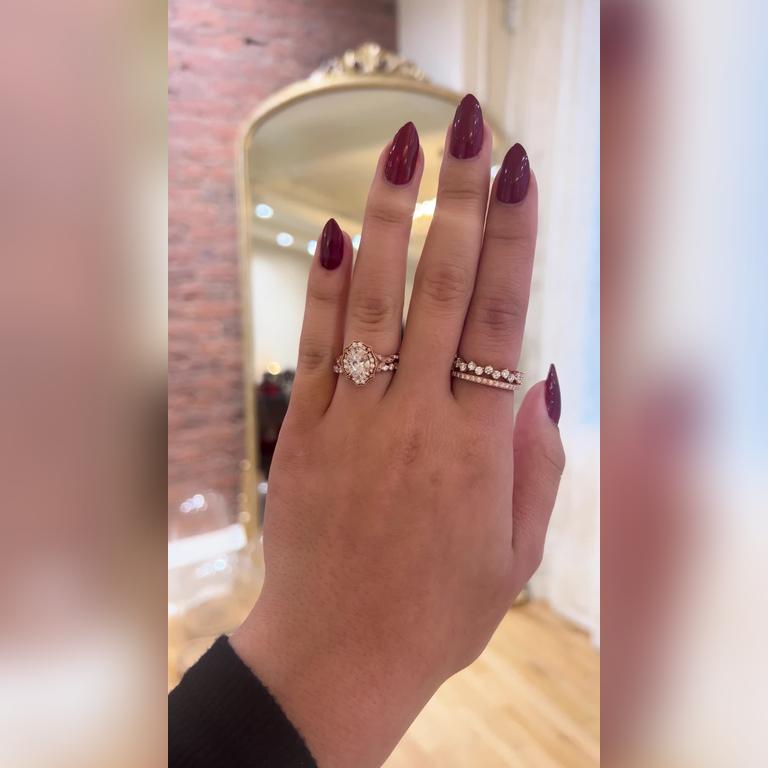 Serafina1.53ctOvalVic2mmRG