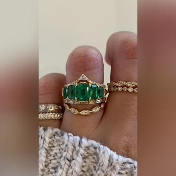 Solene-NaturalEmeralds-Kia-Iva-NataliCurve