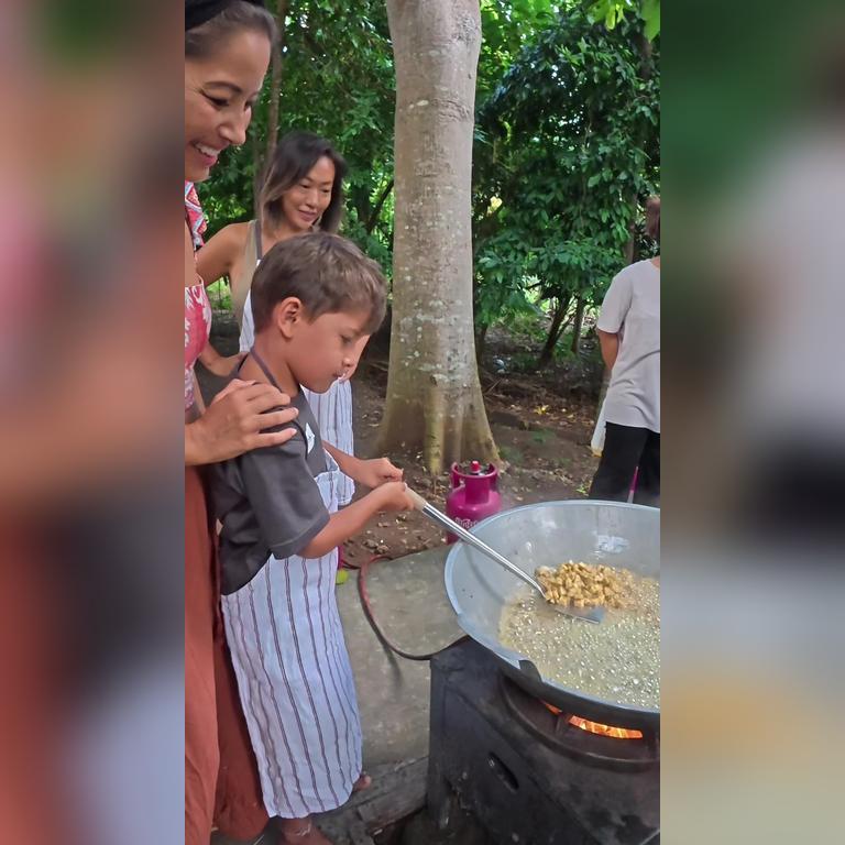 Community Kitchen 26