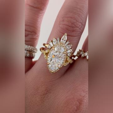 Rachelle-2.7ctMarquise-18kYellow-Isla