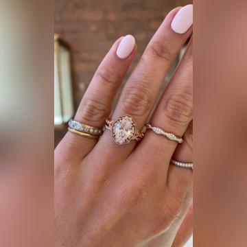 Serafina1.5ctOvalLovelaceRose