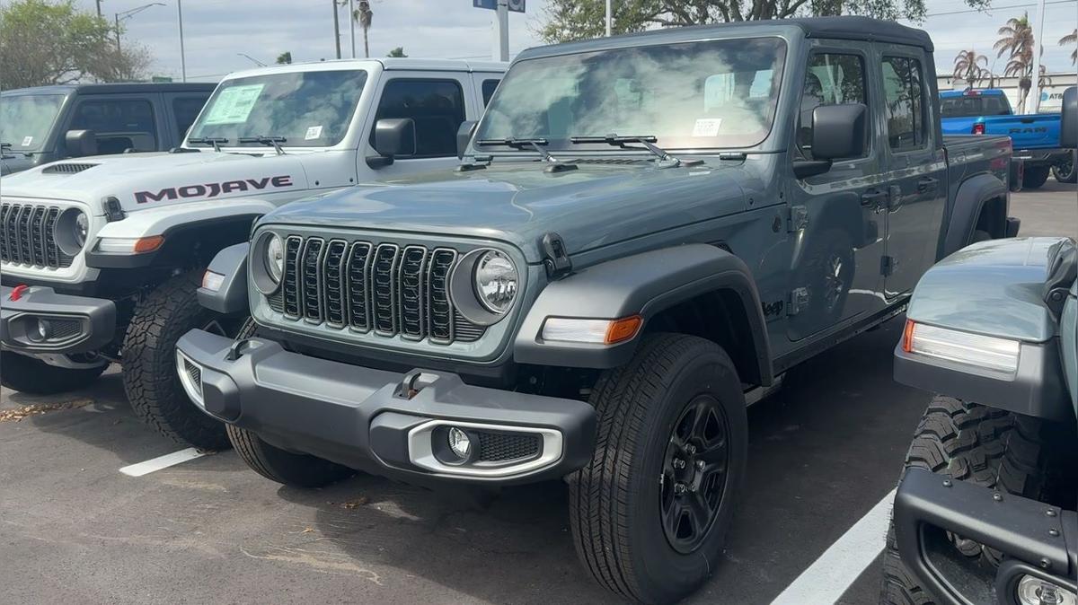 2026 Jeep Gladiator Sport