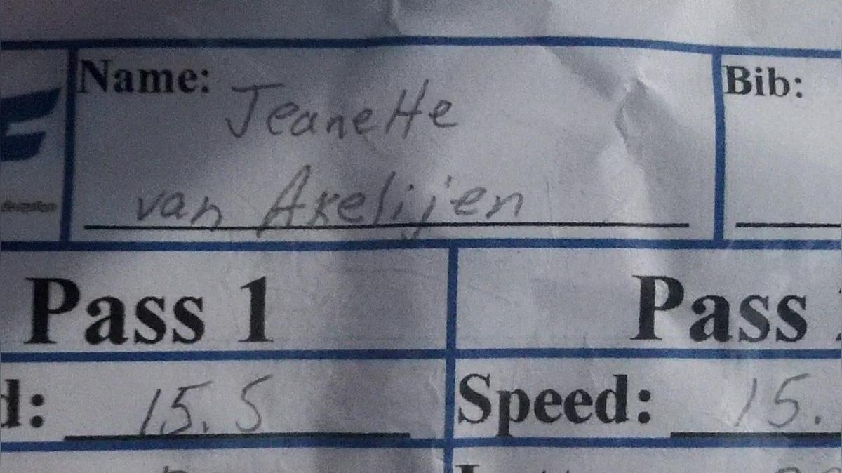 Jeanette Van Akelijen W6 Round 1 Pass 2