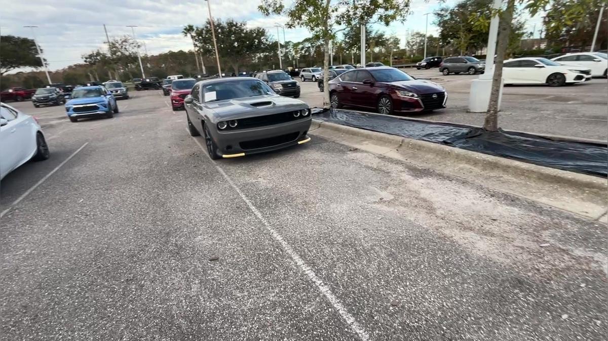 Daterria's Challenger R/T @AirportCDJR /// Joanis - 386.366.2227