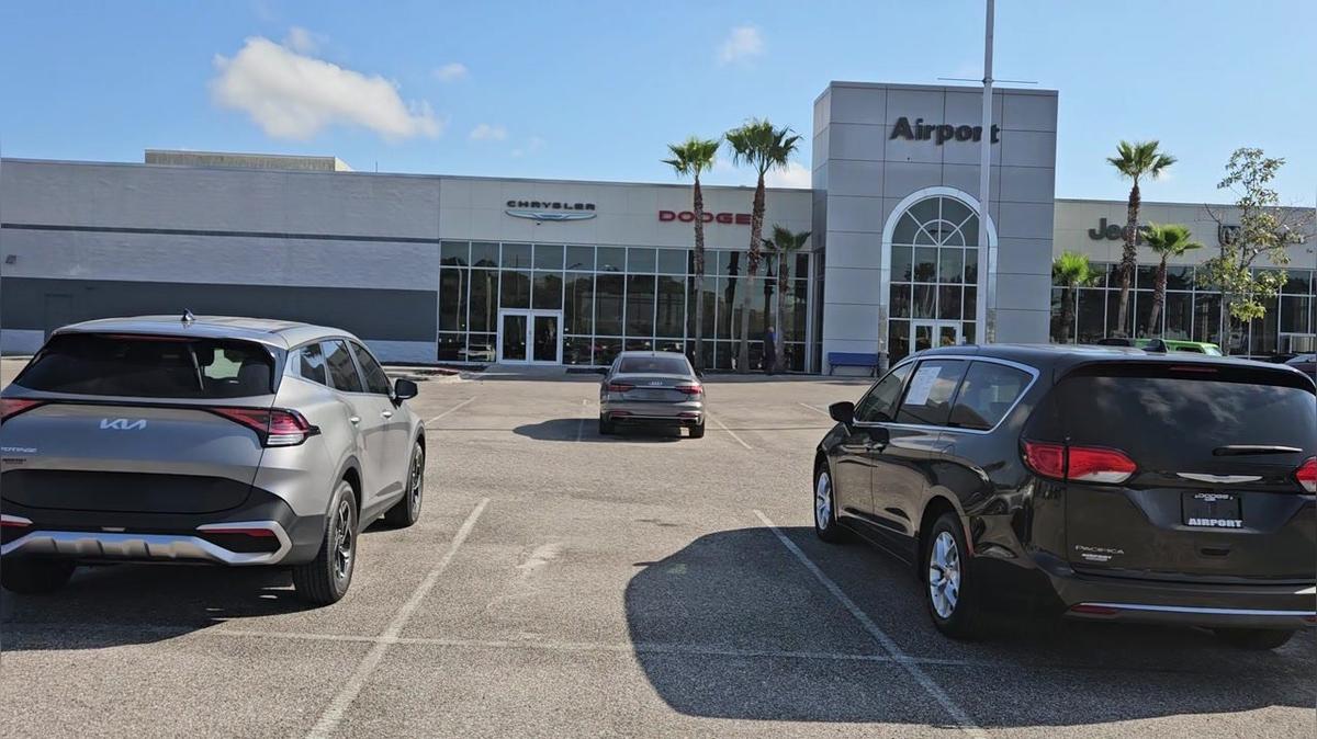 Cheria's lot video by Michael / Airport CDJ 407-542-6200