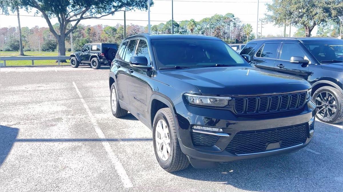 Donovan's Grand Cherokee Limited video by Walter/ Airport CDJ 407-541-6200